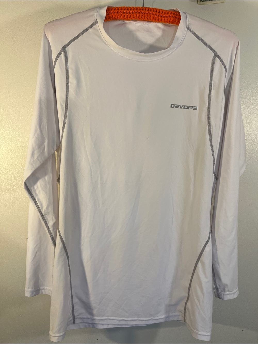 Men’s Long-Sleeve Performance Tee in White